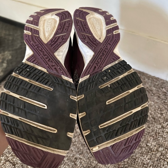 Brooks Running Shoes - Picture 4 of 4